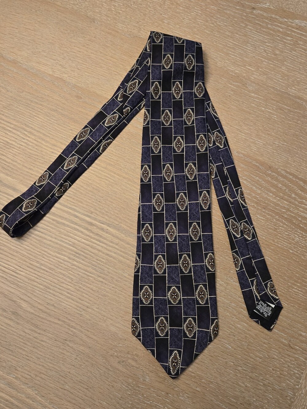 Alexander Lloyd Silk Geometric Necktie